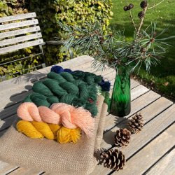 Julefest - juletrstppe med broderi