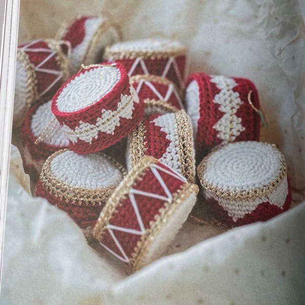 Hklet klassisk julepynt