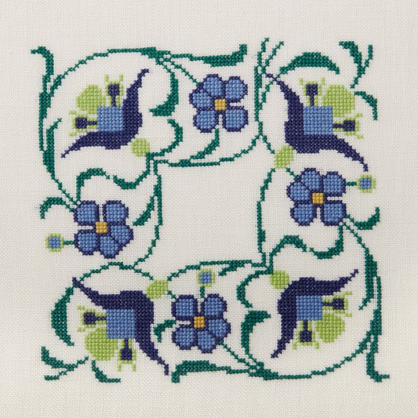 rets Korssting  2024 - broderikalender fra HF