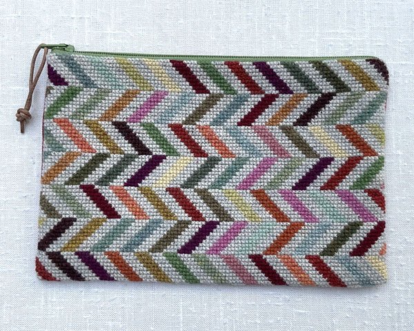 Lucia - clutch med broderi