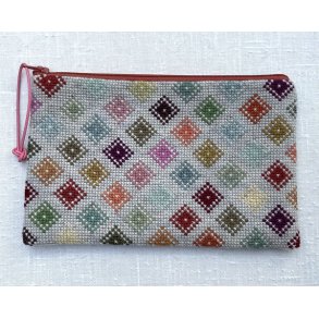 billede Lulu clutch med stramajbroderi