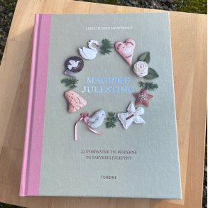 Magiske julesting - broderibog