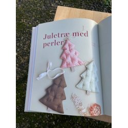 Magiske julesting - broderibog