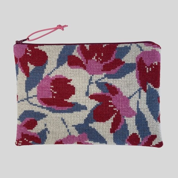 Magnolia - clutch med broderi