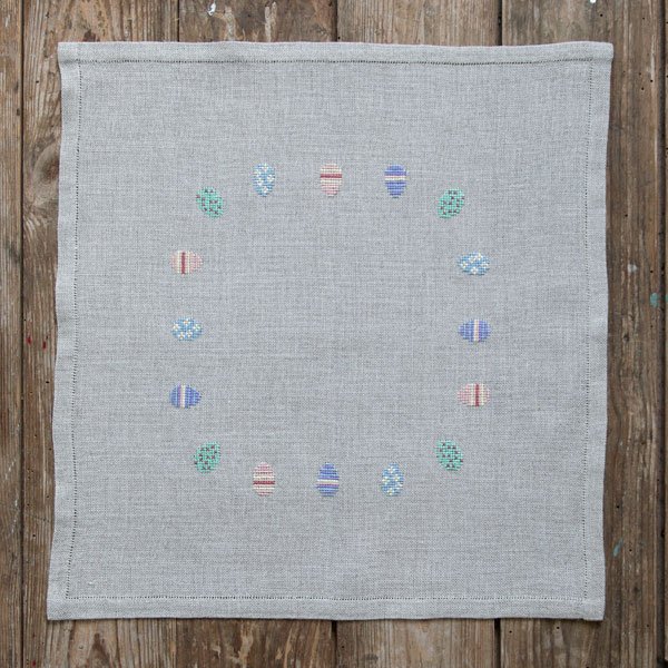 Pskegsserviet - serviet med broderi