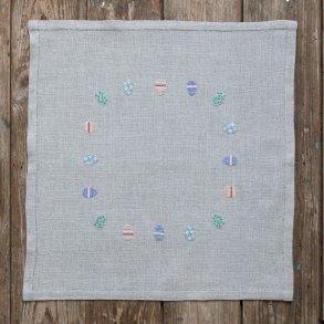 Pskegsserviet - serviet med broderi