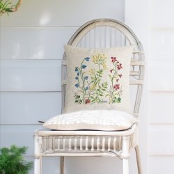 Gr�ftekantsblomster - pude med broderi