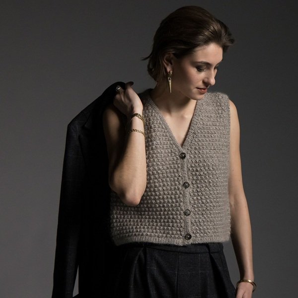Ronja - flot vest i knudem�nster