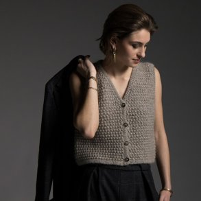 Ronja - flot vest i knudem�nster