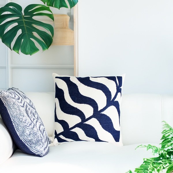 Seaweed - pude med broderi