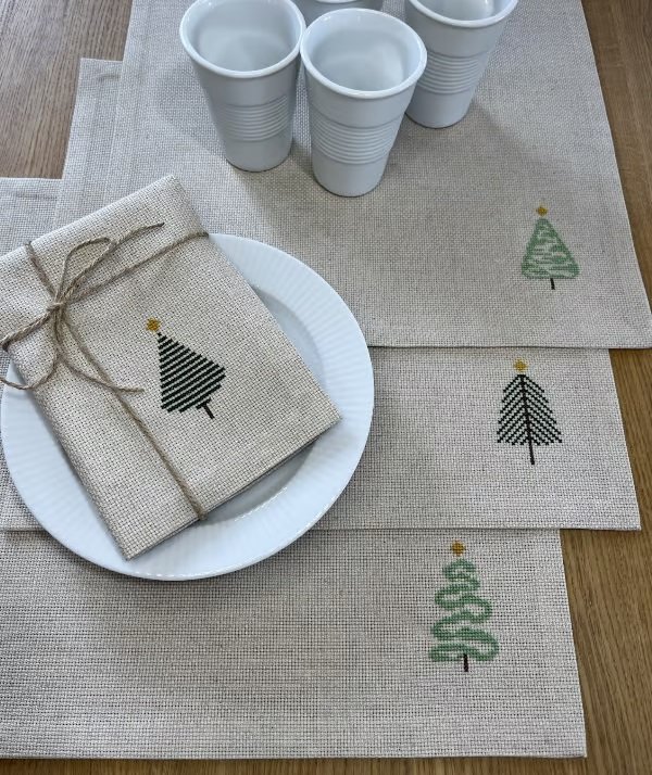 Grøn jul - servietter med broderi