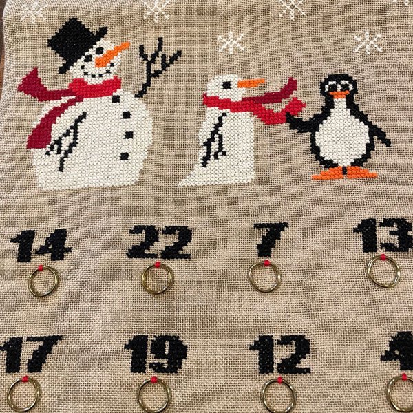 Snemnd og pingviner - julekalender med broderi