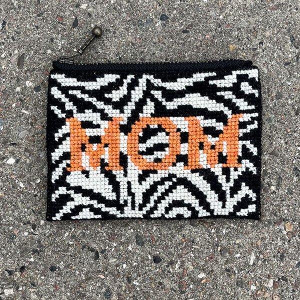 Statement pung, orange - pung med broderi