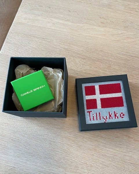 Tillykke - �ske med stramajbroderi