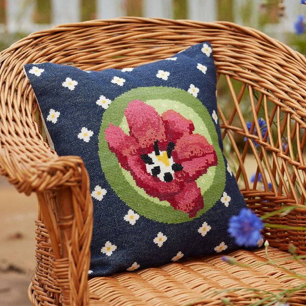 Tulipan - pude med broderi