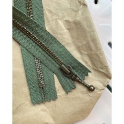 Lynlås til Zipper Sweater