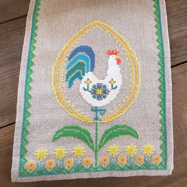 "Hane" - lber med broderi