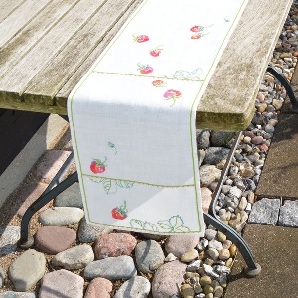 "Jordbr" - lber med broderi