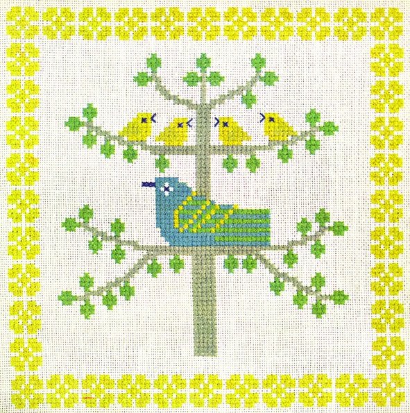 Fugle i tr - mellemlgsserviet med broderi