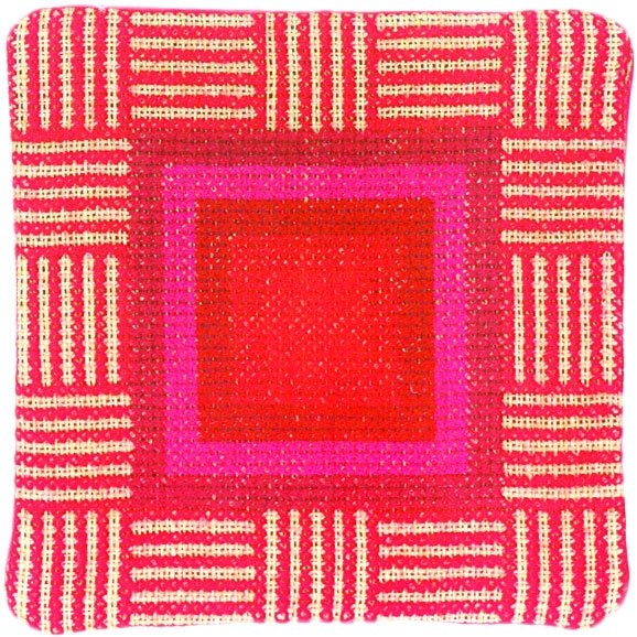 Kvadrat, rd - nlepude med broderi