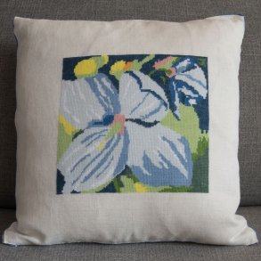 Bl valmue - pude med broderi