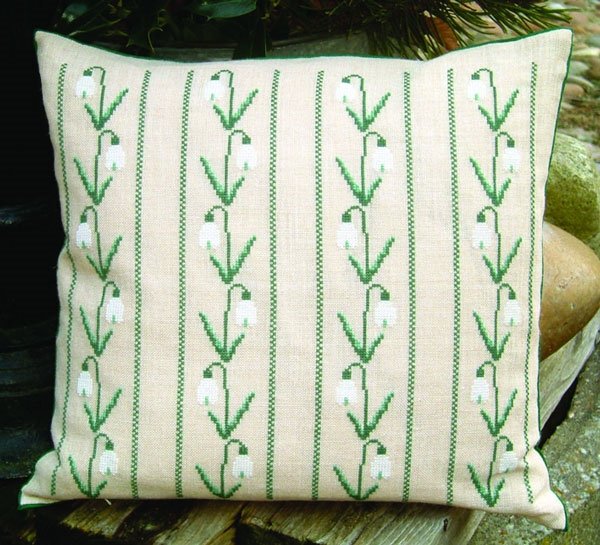 Vinterg�k - pude med broderi