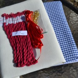 Victoria, bl - julekalender med broderi