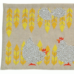 Hvide hns og g - pskelber med broderi