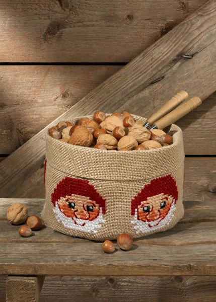 Nisse - hessiankurv med broderi