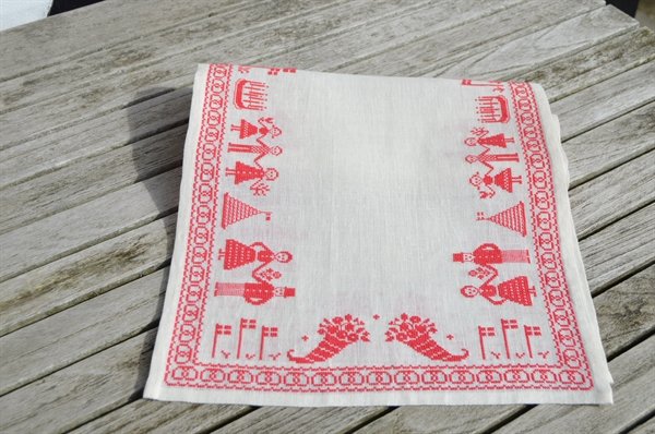 Fdselsdagslber med broderi