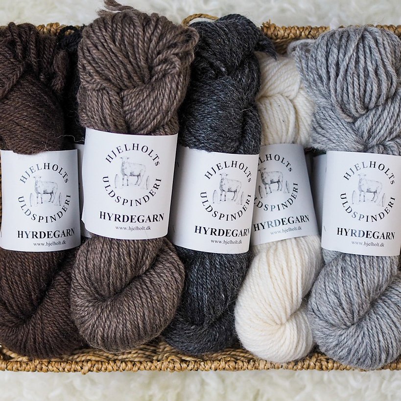 Hyrdegarn - Hjelholts Uldspinderi