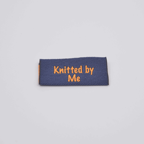 Knitted by me - dobbeltlabel