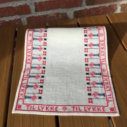 Gardere - fdselsdagslber med broderi