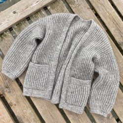 billede PetiteKnit Novemberjaket