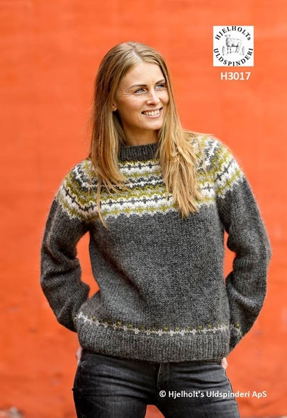visuel initial Allergisk Sweater med mønstret bærestykke - Hyrdegarn - INGRIDMARIE